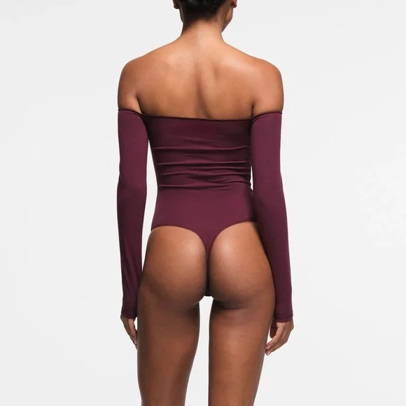 NWT off the shoulder bodysuit - Picture 2 of 3